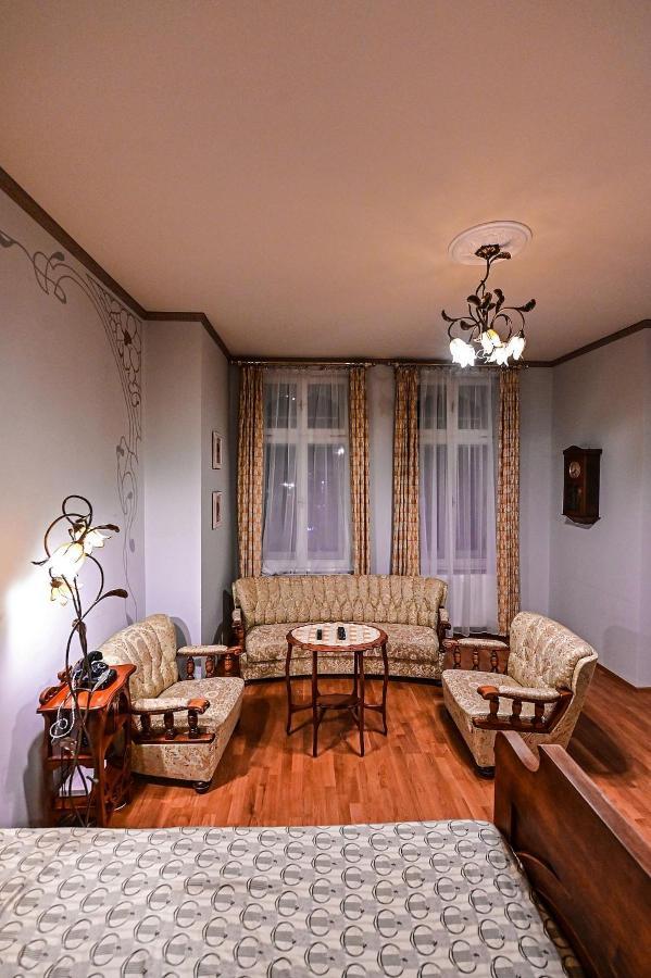 Apartment Biskupska *
