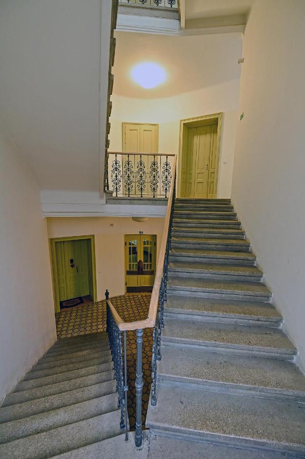 Apartment Biskupska *