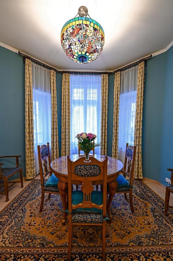 Apartment Biskupska *